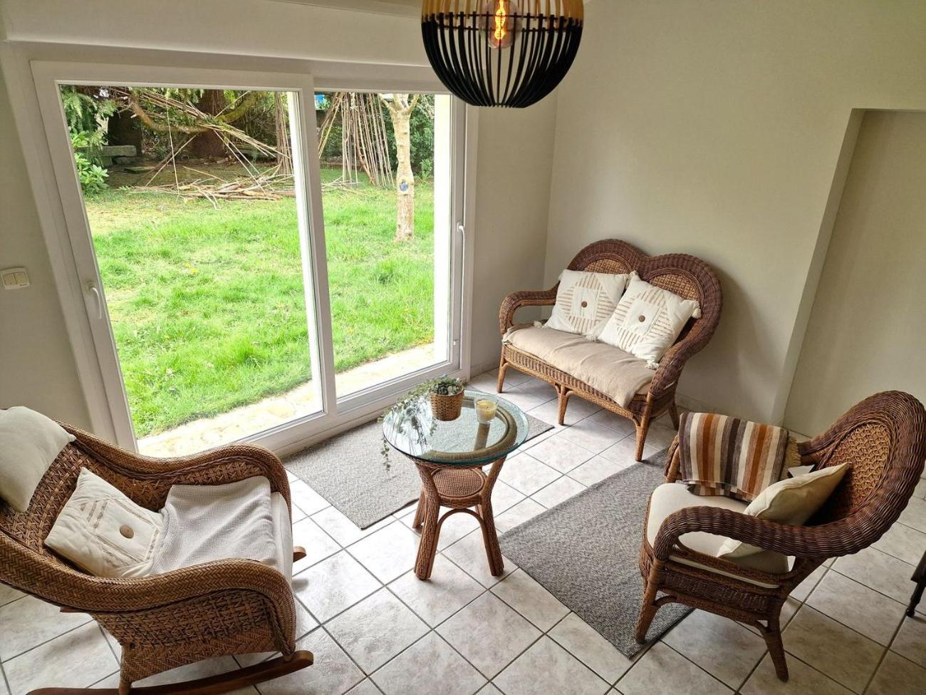 Bonheur Dans Le Finistere Cosy Jardin 2-8 Pers Névez